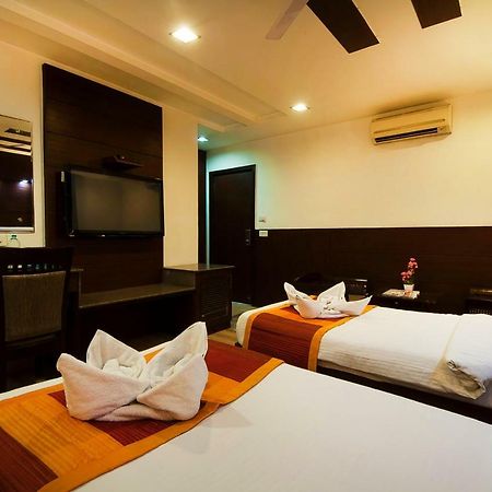 Hotel Amaltas International - Delhi-16 Nowe Delhi Zewnętrze zdjęcie
