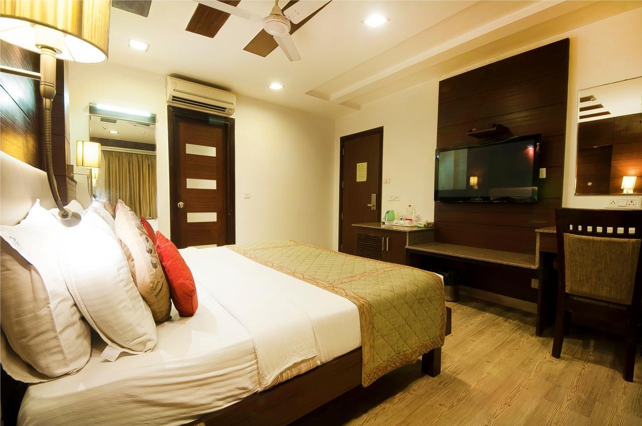 Hotel Amaltas International - Delhi-16 Nowe Delhi Zewnętrze zdjęcie
