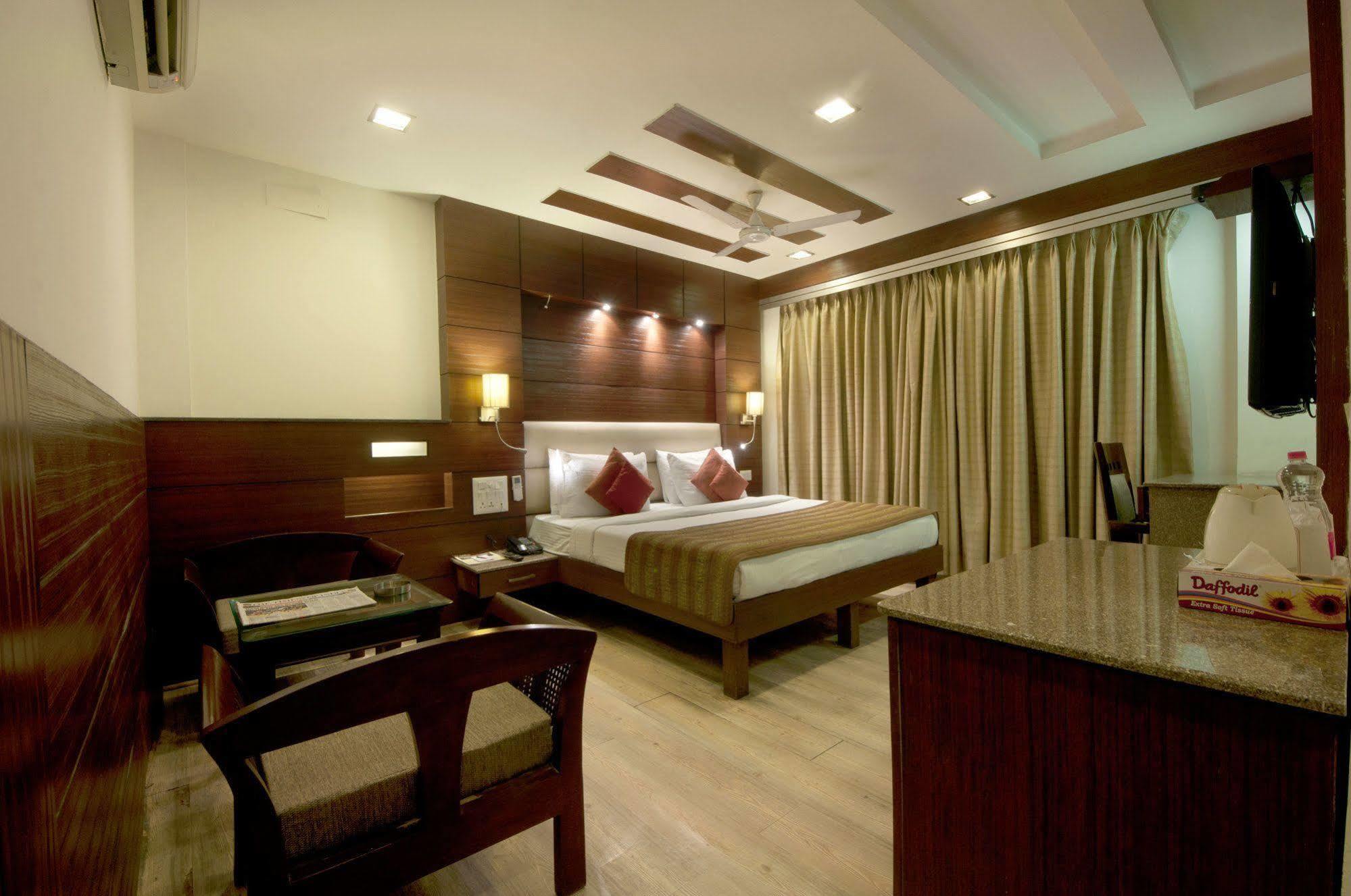 Hotel Amaltas International - Delhi-16 Nowe Delhi Zewnętrze zdjęcie