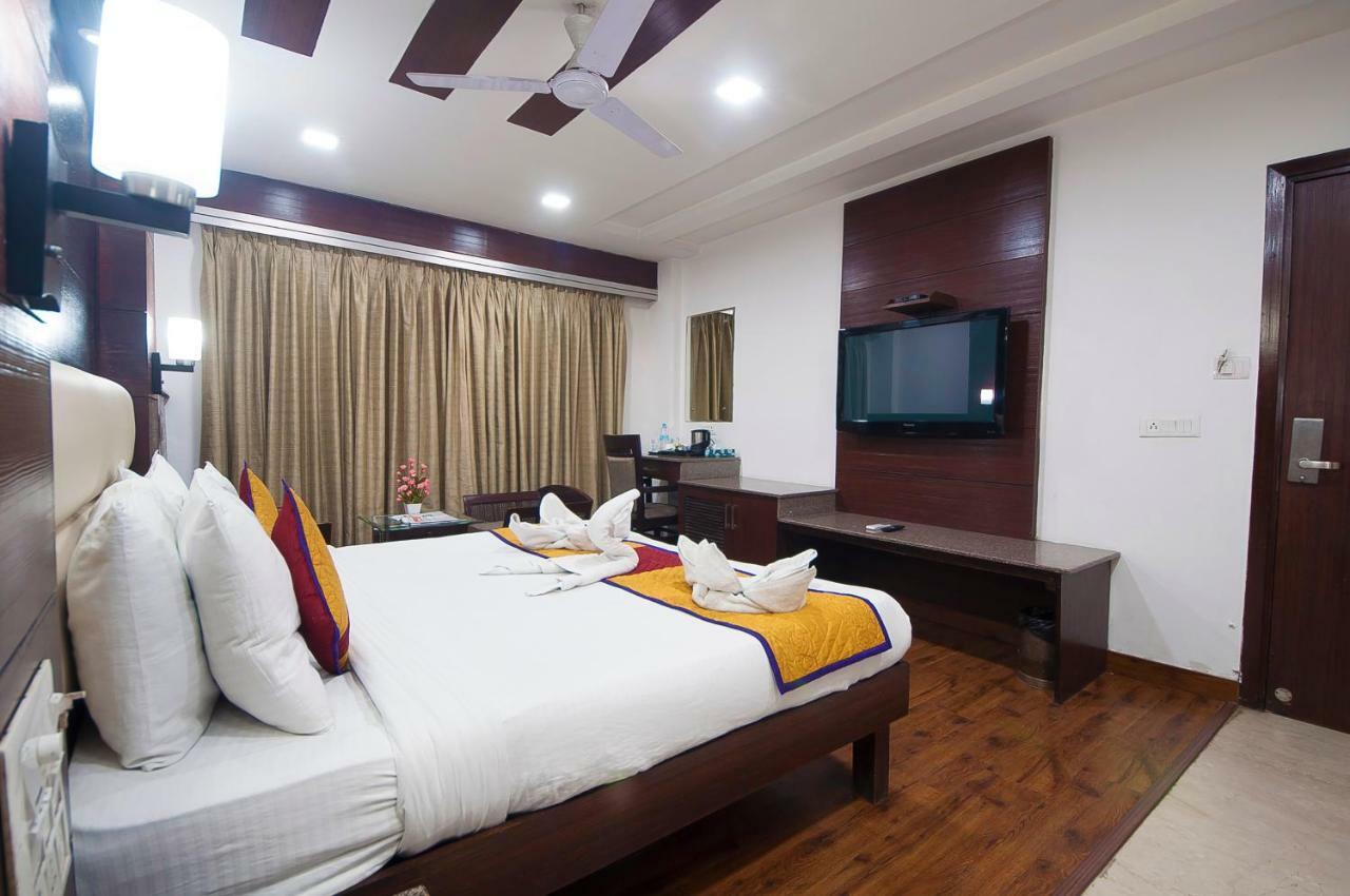 Hotel Amaltas International - Delhi-16 Nowe Delhi Zewnętrze zdjęcie
